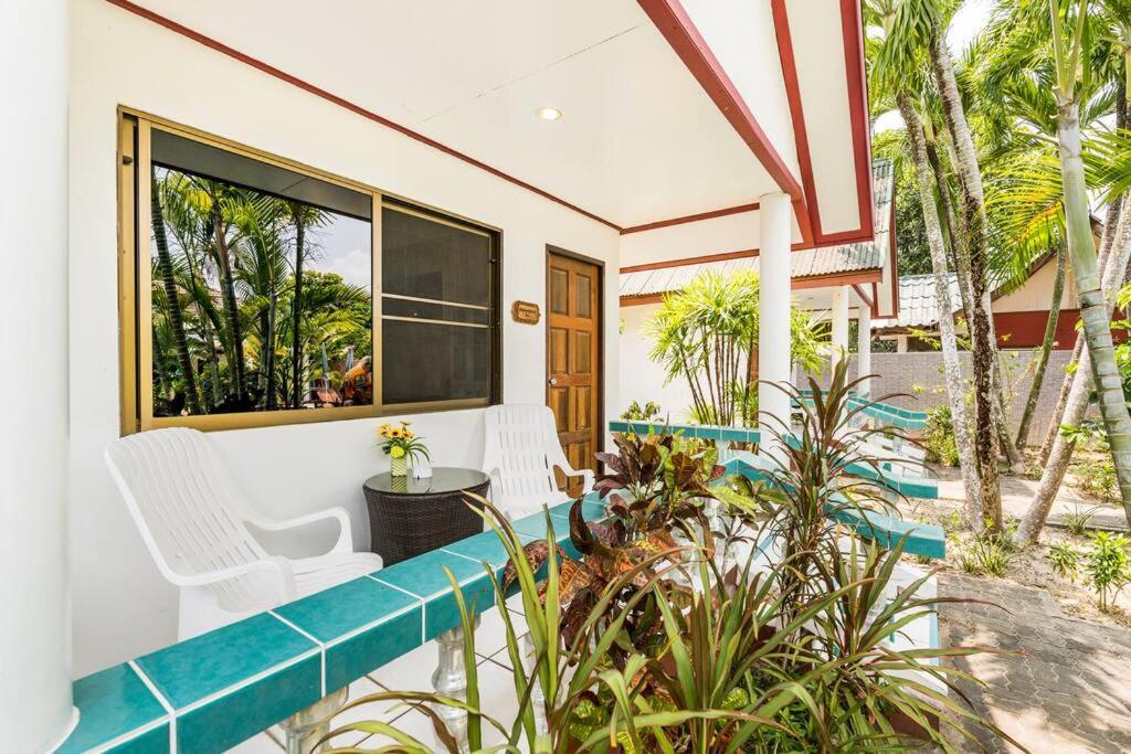 Baan Coconut Villa Bang Tao Beach  Exterior photo