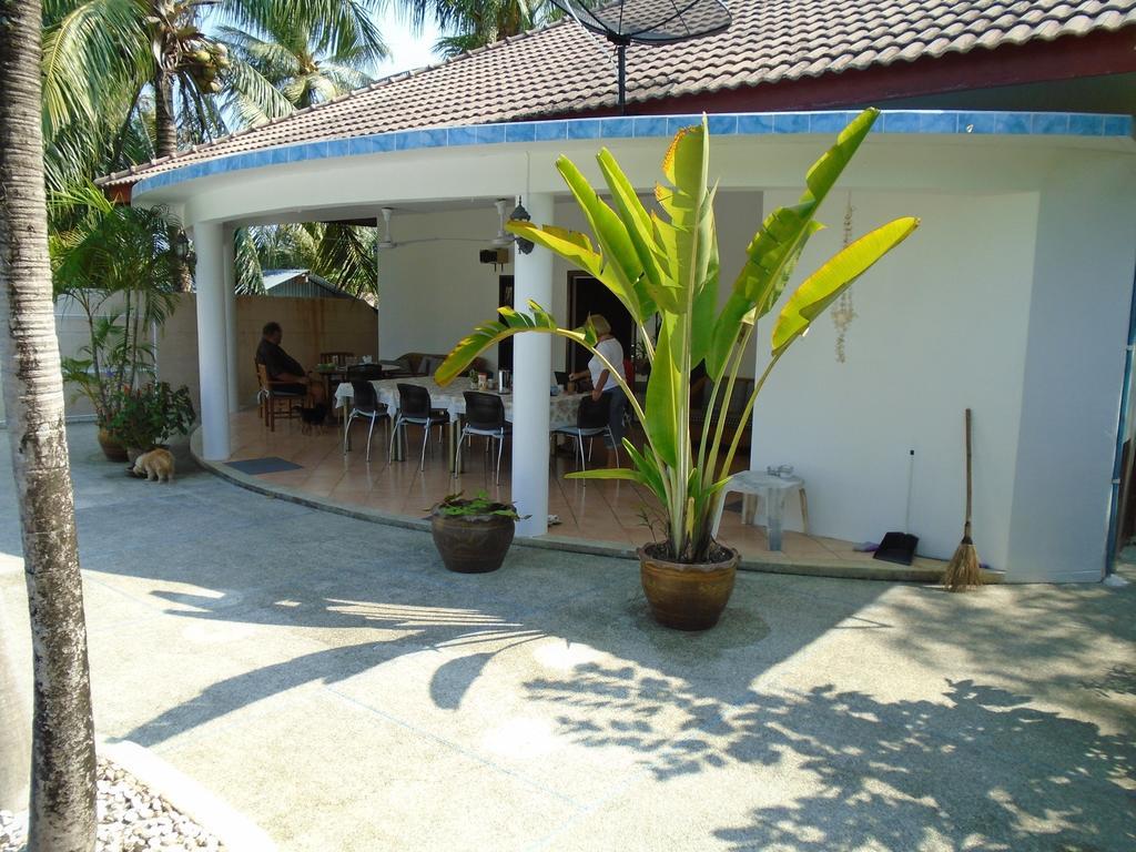 Baan Coconut Villa Bang Tao Beach  Exterior photo