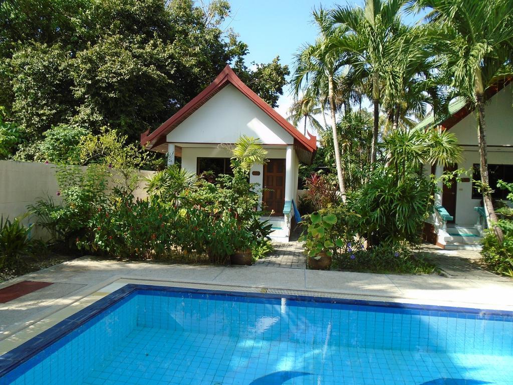 Baan Coconut Villa Bang Tao Beach  Exterior photo